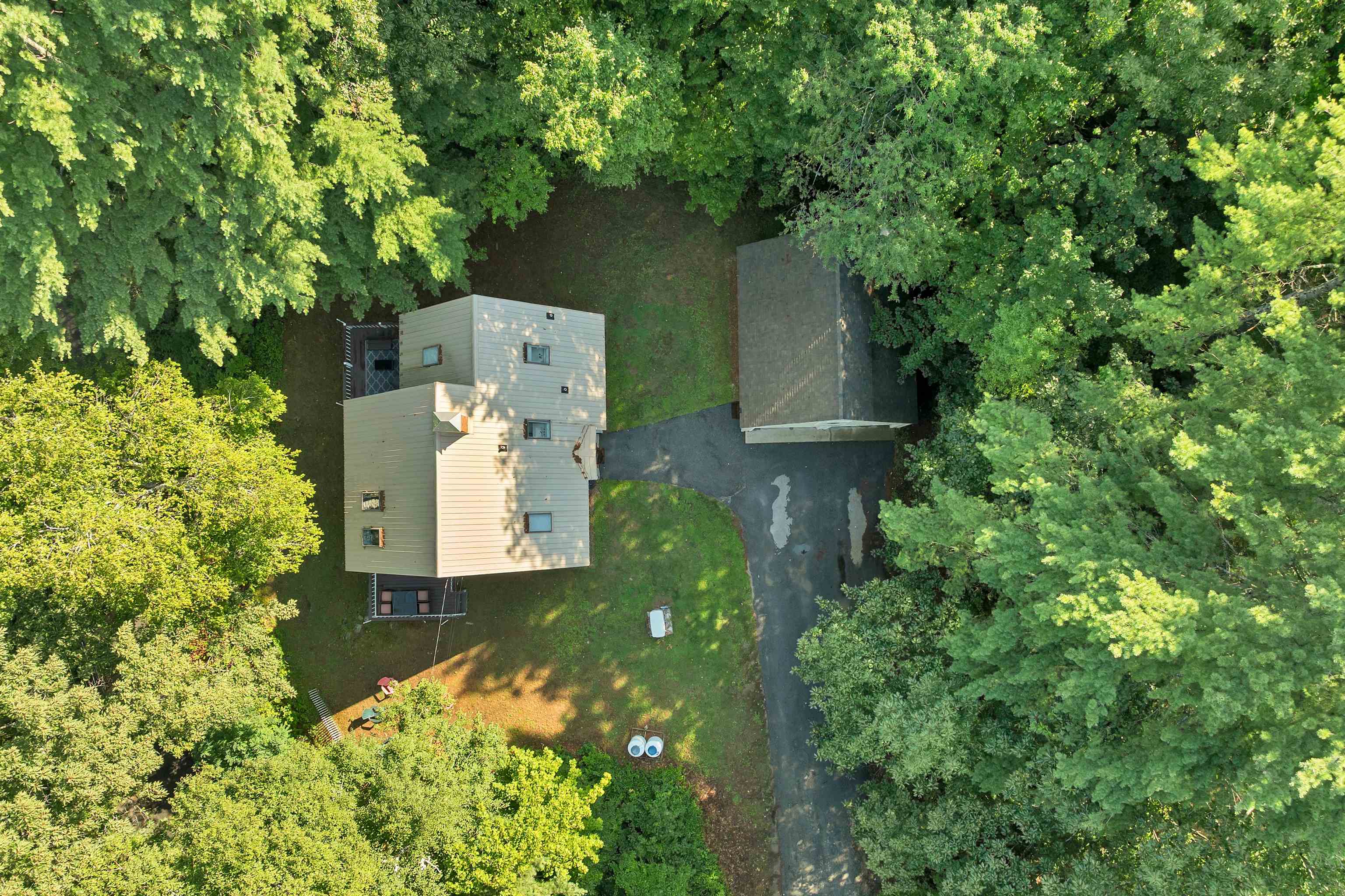 10 Lakeview Drive