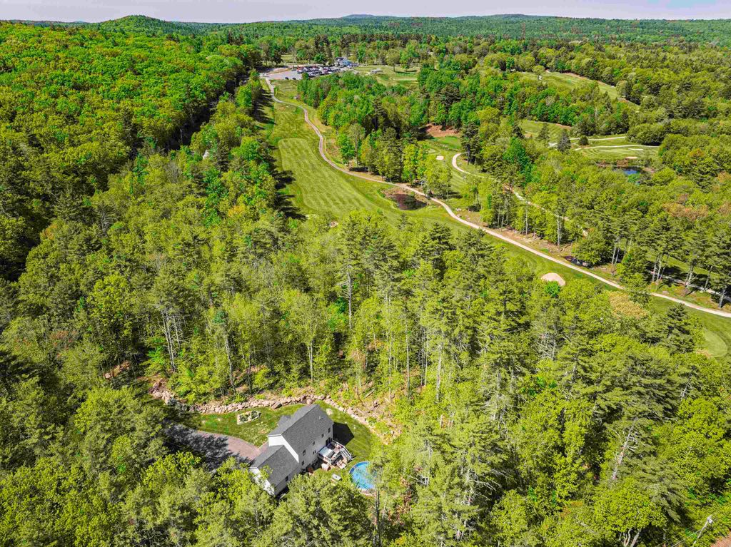 Photo of 16 Stagecoach Road, Barrington, NH 03825 (MLS # 5090777)