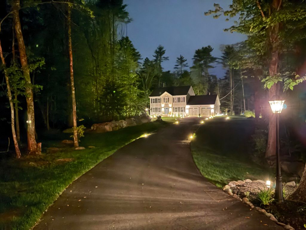 Photo of 16 Stagecoach Road, Barrington, NH 03825 (MLS # 5090777)