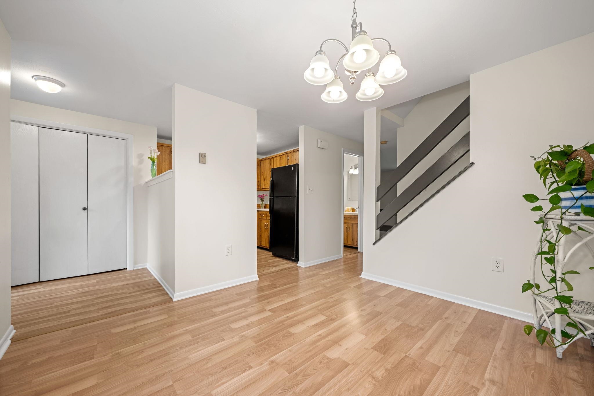 52 Spring Cove Road