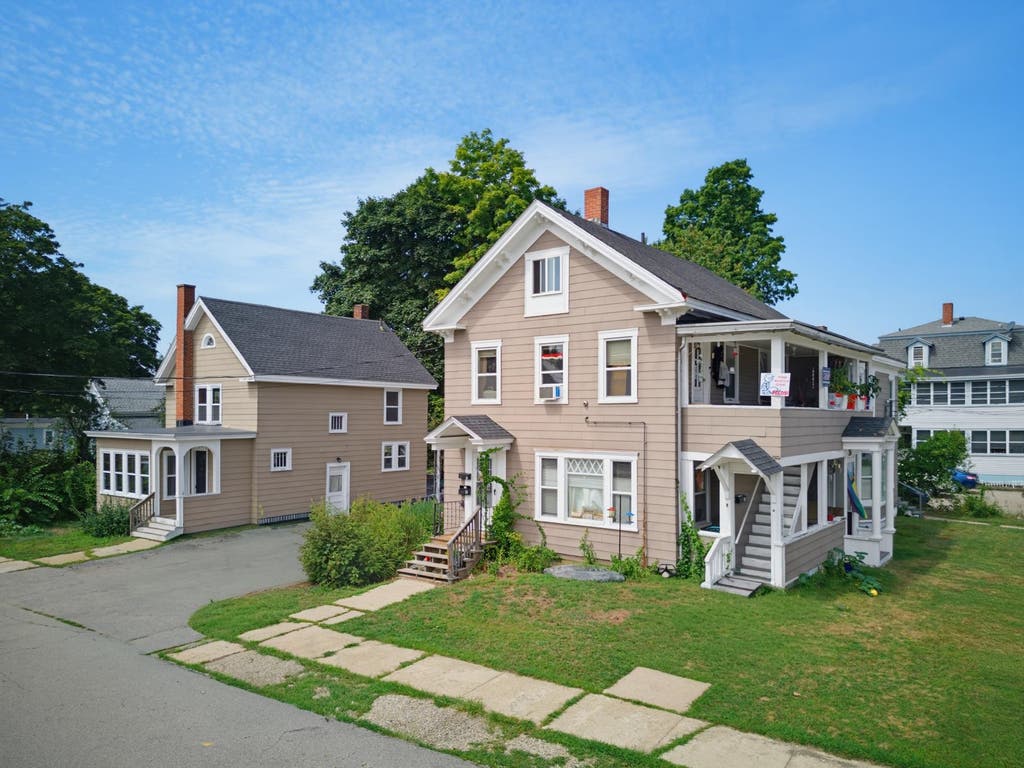 Photo of 216 N Main Street, Rochester, NH 03867 (MLS # 5105176)