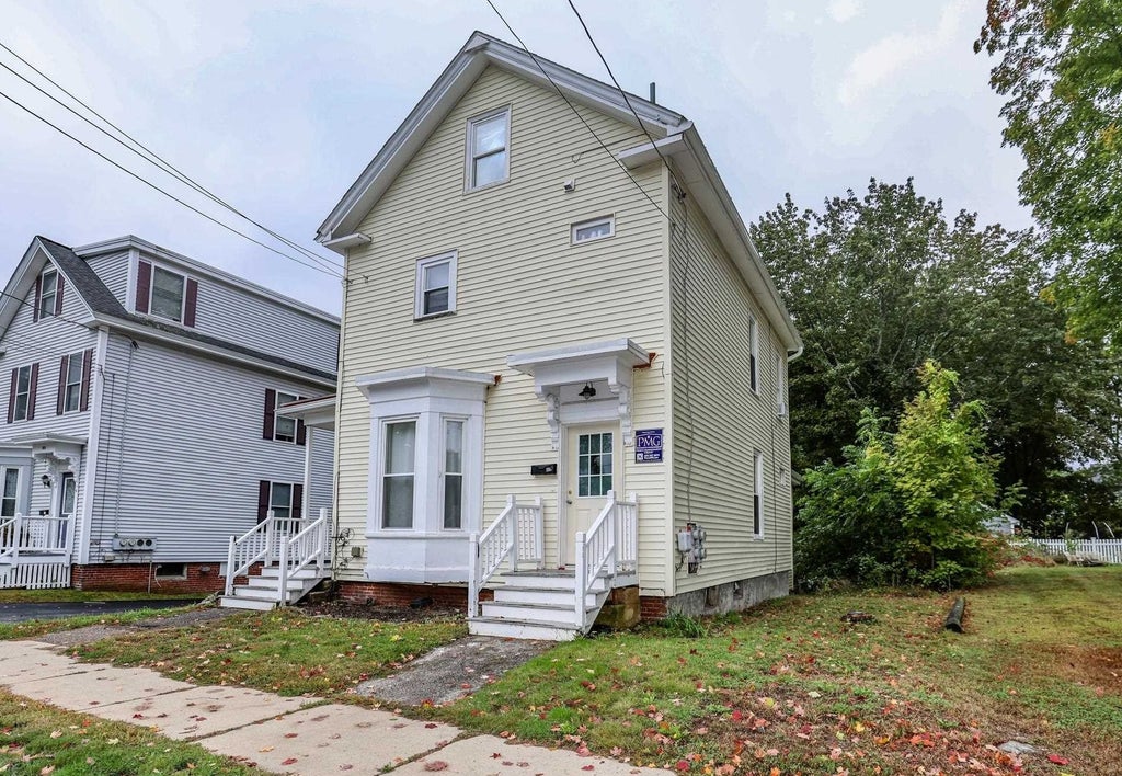 Photo of 18 Maple Street, Dover, NH 03820 (MLS # 5112491)