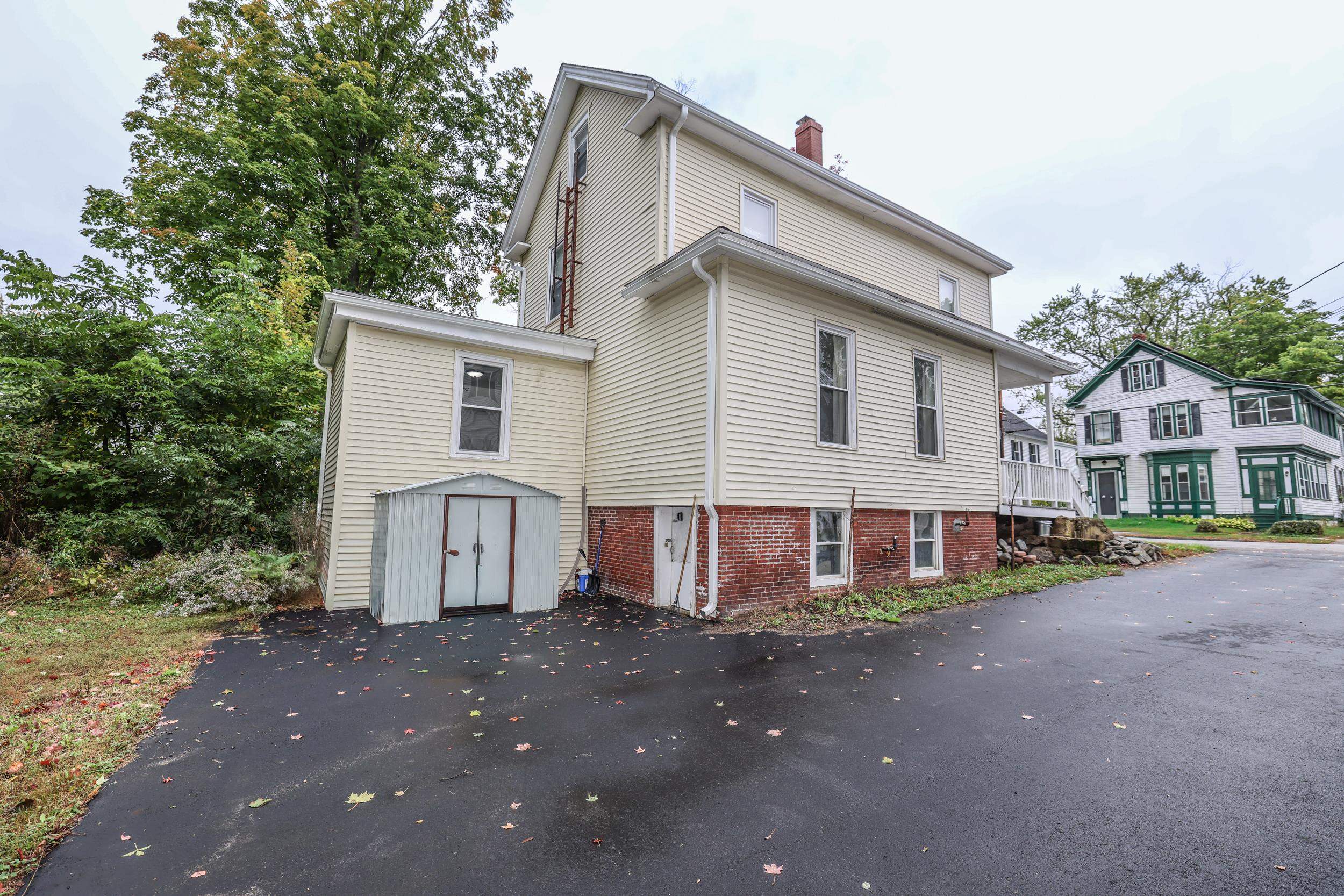 18 Maple Street