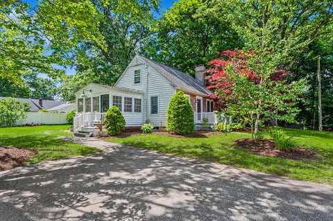 Photo of 10 Dorrance Street, Chelmsford, MA 01824 (MLS # 5101621)