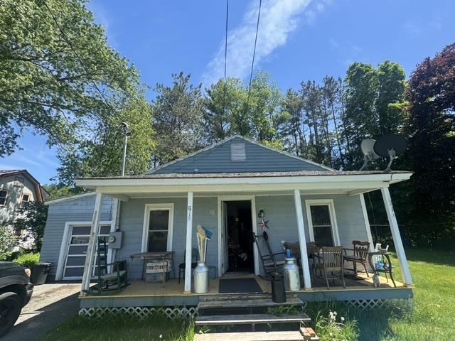 612 Pleasant Street - Photo 4