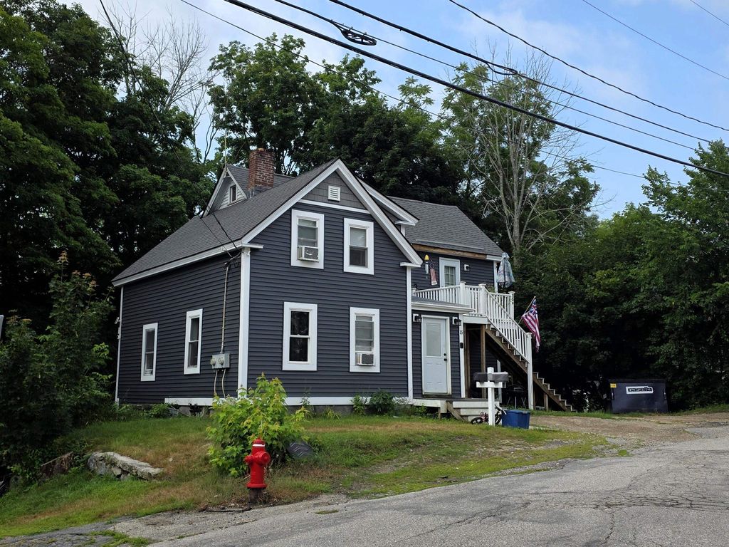Photo of 15 Winter Street, Farmington, NH 03835 (MLS # 5101146)