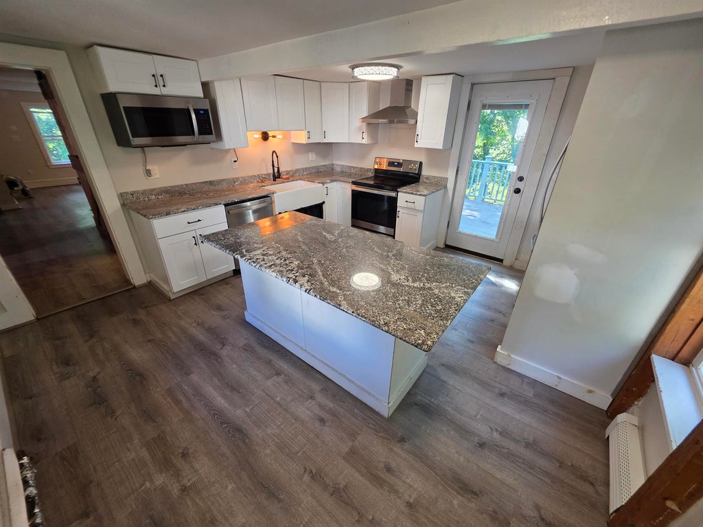 Photo of 15 Winter Street, Farmington, NH 03835 (MLS # 5101146)