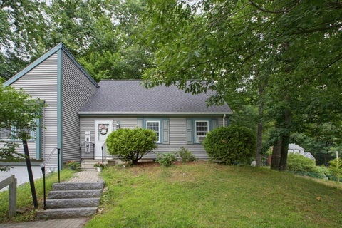 Photo of 21 Shelburne Road, Nashua, NH 03063 (MLS # 5101686)