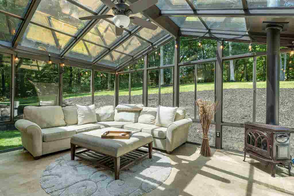 Photo of 47 White Plains Avenue, Londonderry, NH 03053 (MLS # 5099106)