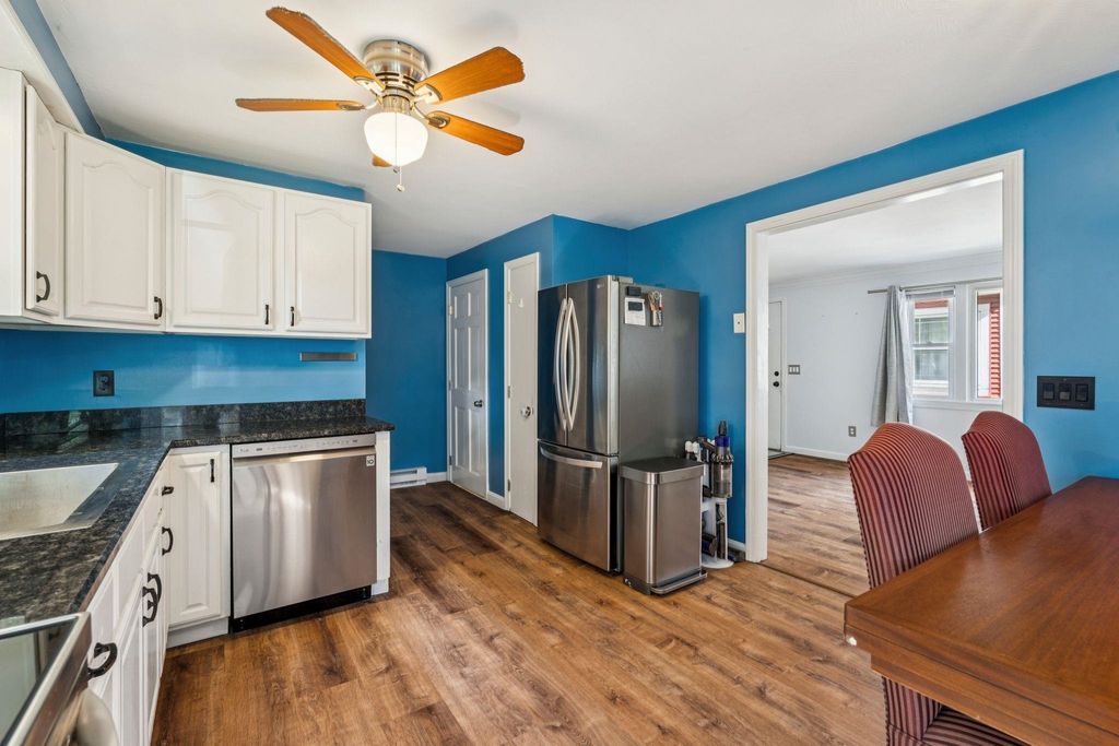 Photo of 842 Beech Street, Manchester, NH 03104 (MLS # 5096329)
