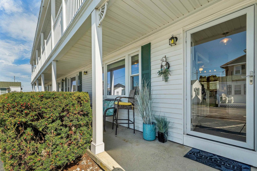 Photo of 405 Ocean Boulevard #7, Hampton, NH 03842 (MLS # 5114314)