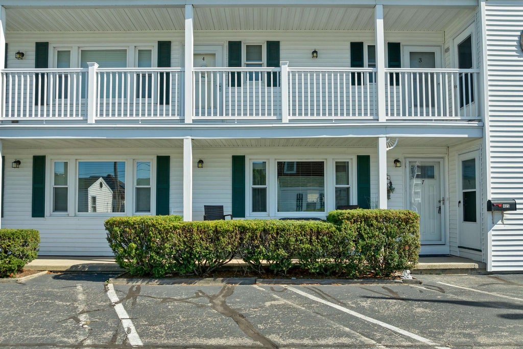 Photo of 405 Ocean Boulevard #7, Hampton, NH 03842 (MLS # 5114314)