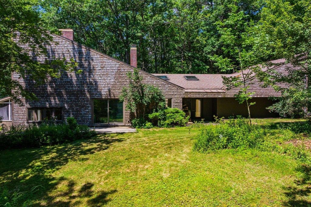 Photo of 75 Eastman Hill Road, Lebanon, NH 03766 (MLS # 5109650)