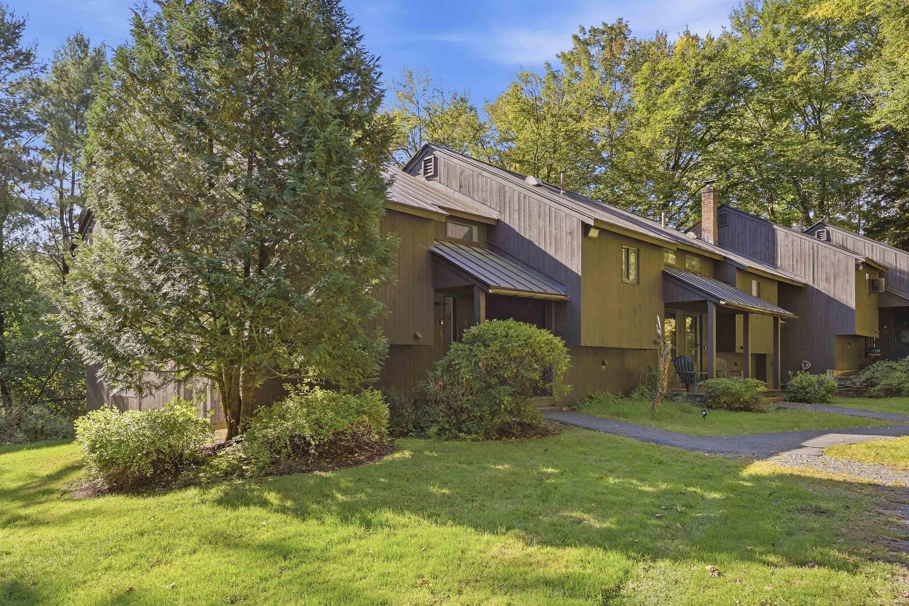 1299 Quechee Main Street