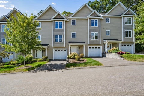 Photo of 163 Woodview Way, Manchester, NH 03102 (MLS # 5109734)