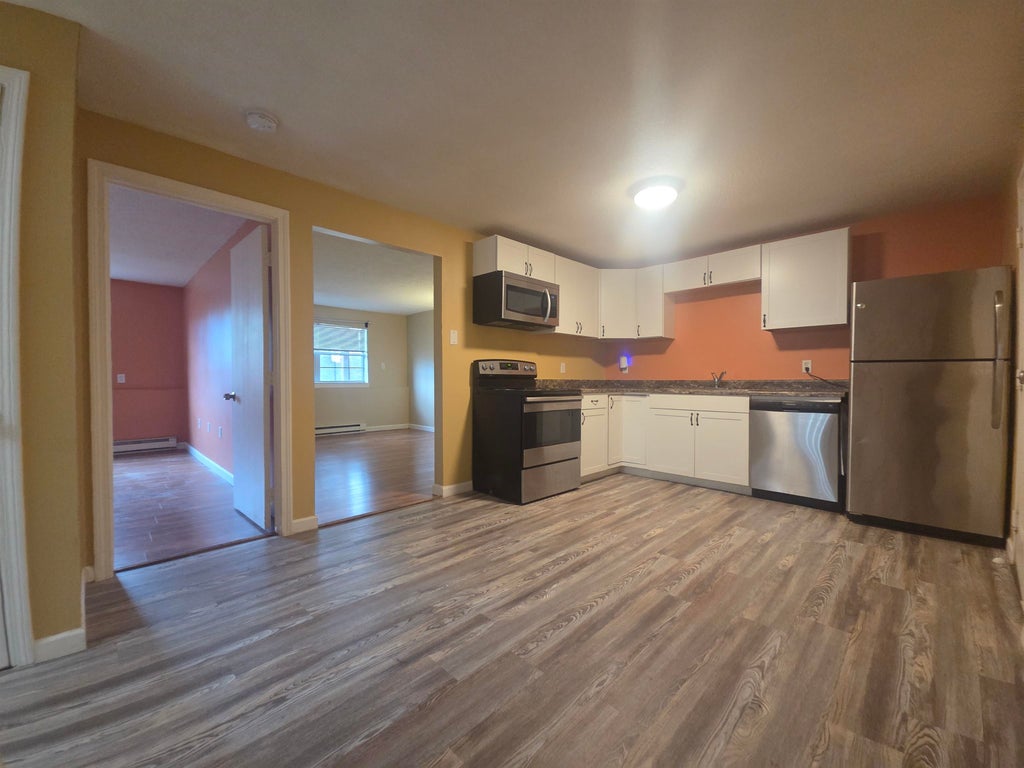 Photo of 12 E. Side Drive #405, Concord, NH 03301 (MLS # 5105447)