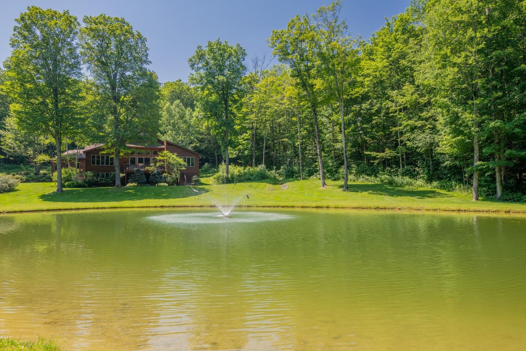 84 Frost Pond Road