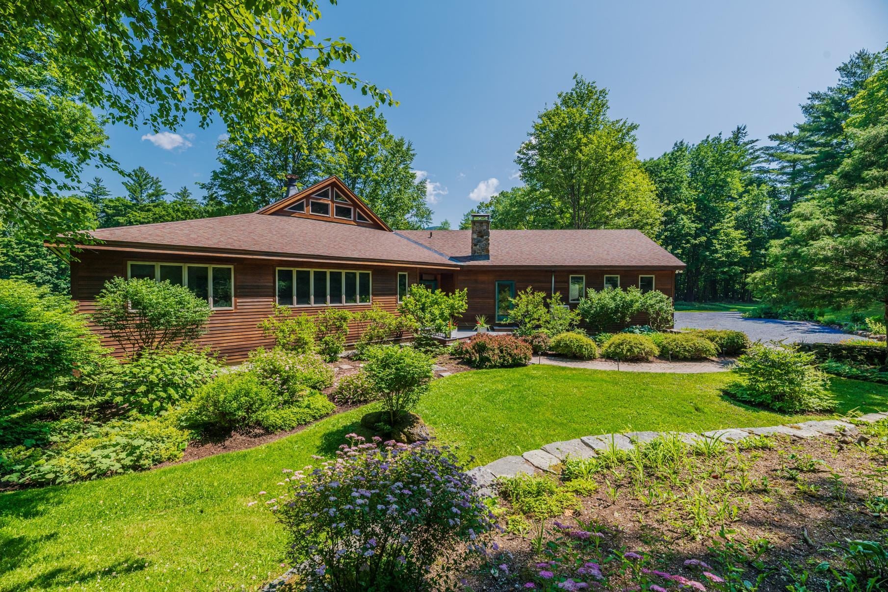 84 Frost Pond Road