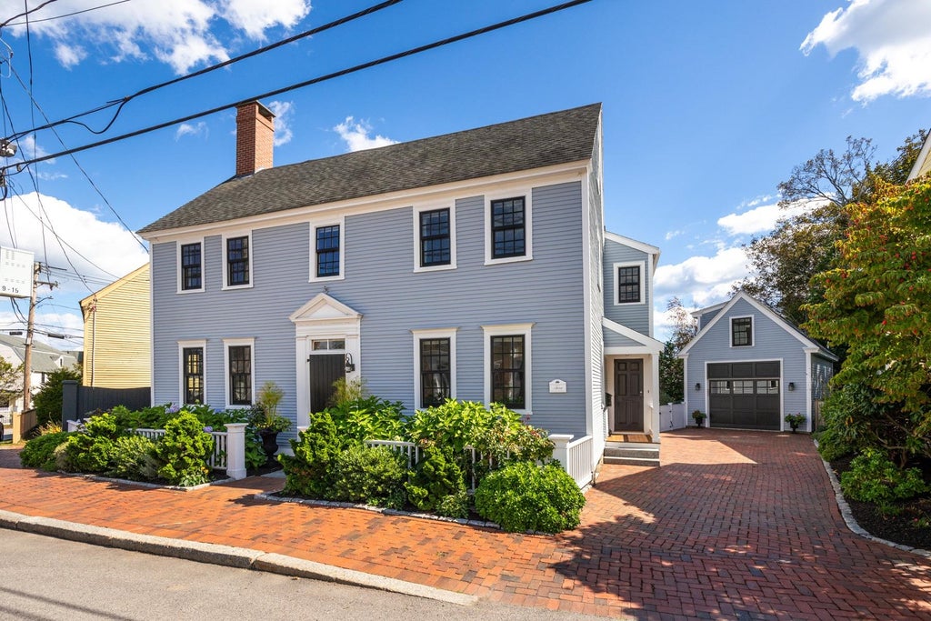 Photo of 28 South Street, Portsmouth, NH 03801 (MLS # 5111281)