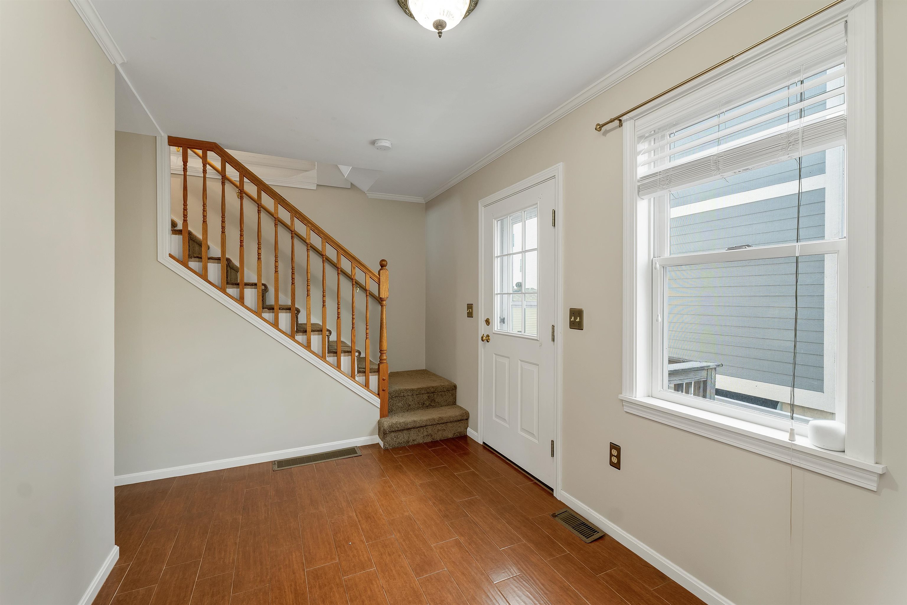 4 Viking Street