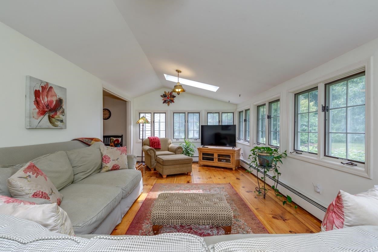 22 Horace Greeley Road