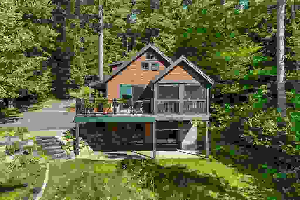 Photo of 88 Hidden Valley Drive, Tuftonboro, NH 03816 (MLS # 5104166)