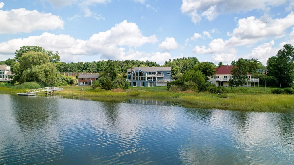 Photo of 179 Spur Road, Dover, NH 03820 (MLS # 5097835)