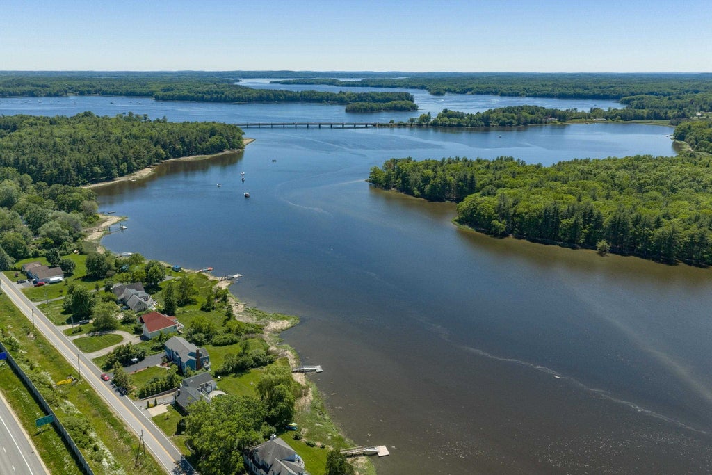 Photo of 179 Spur Road, Dover, NH 03820 (MLS # 5097835)