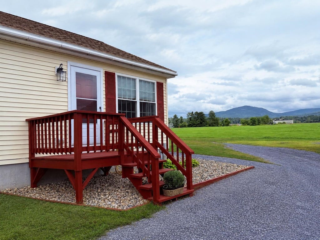 Photo of 67 Airport Road, Haverhill, NH 03774 (MLS # 5108485)