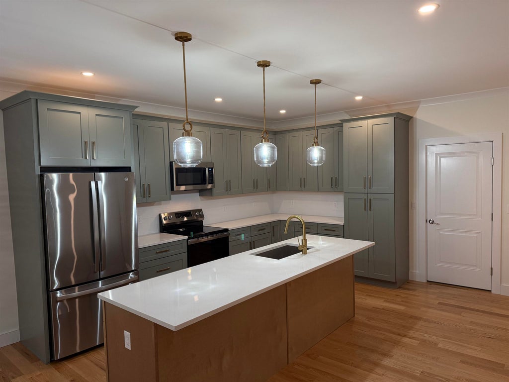 Photo of 14 porch light Drive #1, Dover, NH 03820 (MLS # 5108443)