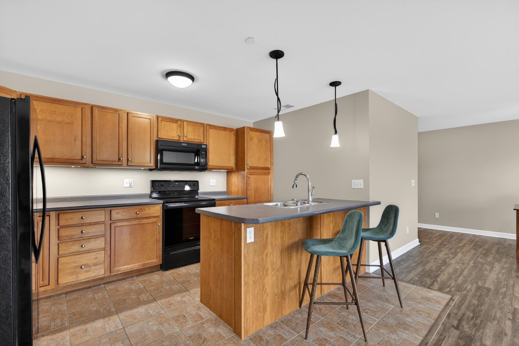 428 Lafayette Road 403