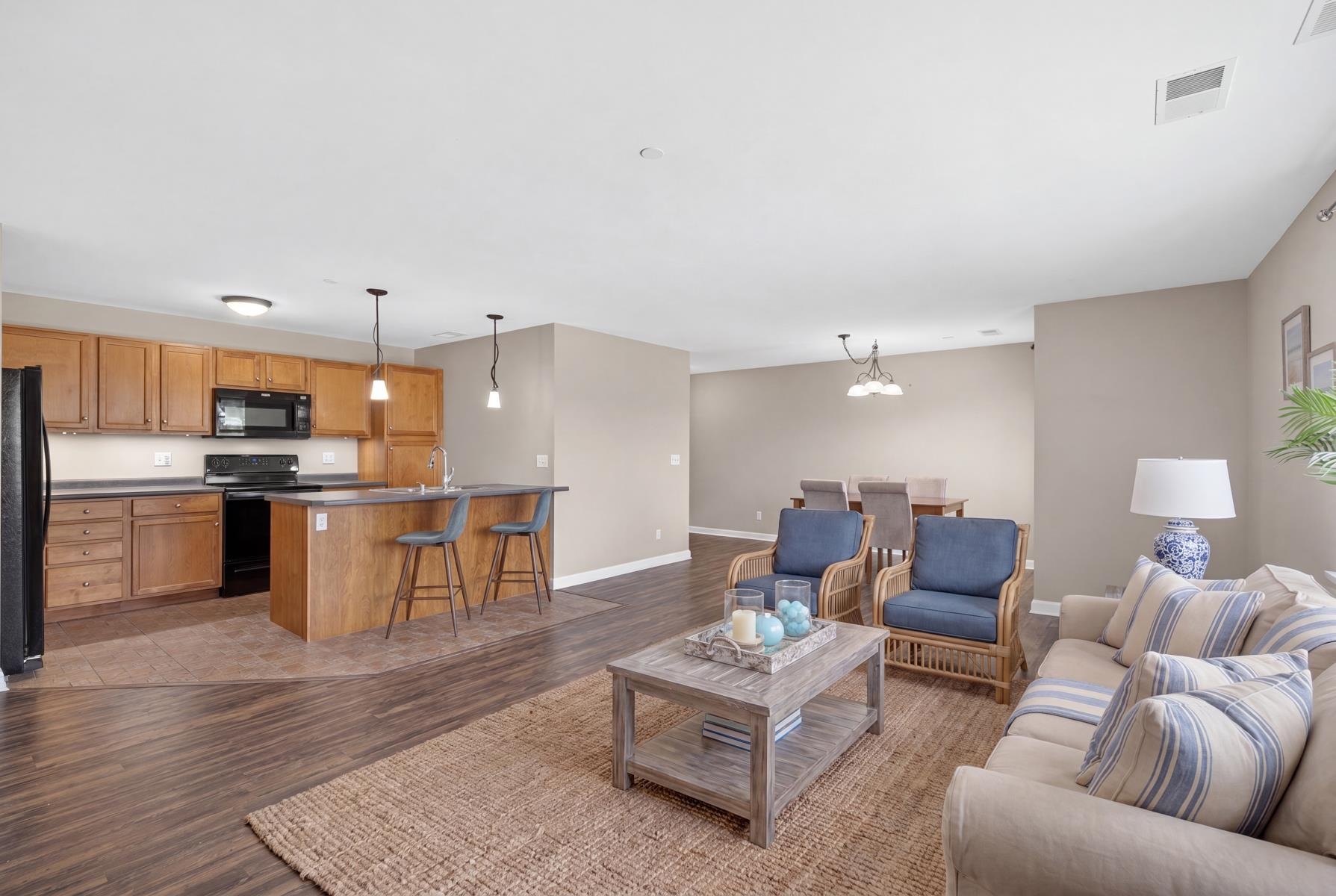 428 Lafayette Road 403
