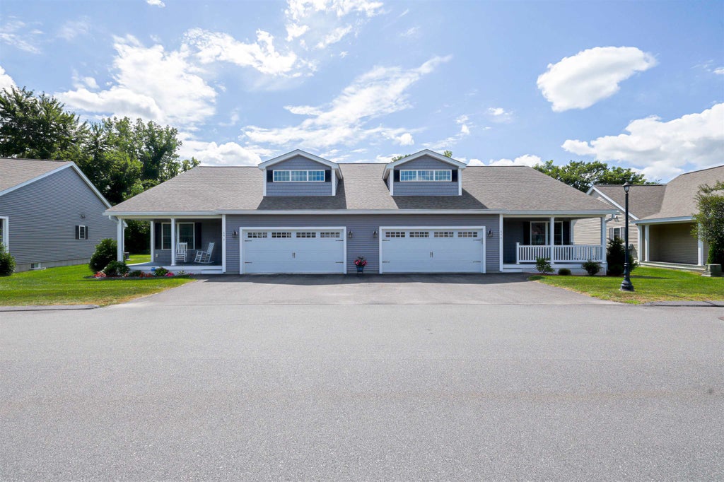 Photo of 64 Brackett Lane #B, Hudson, NH 03051 (MLS # 5107500)