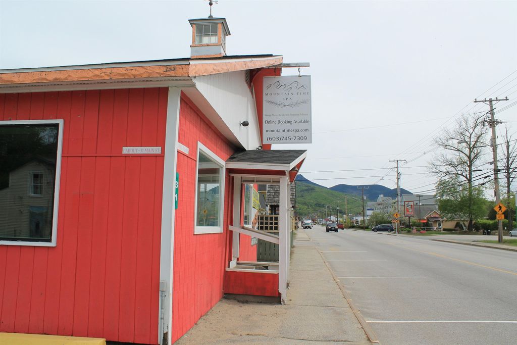 Photo of 31 Main Street, Lincoln, NH 03251 (MLS # 5056107)