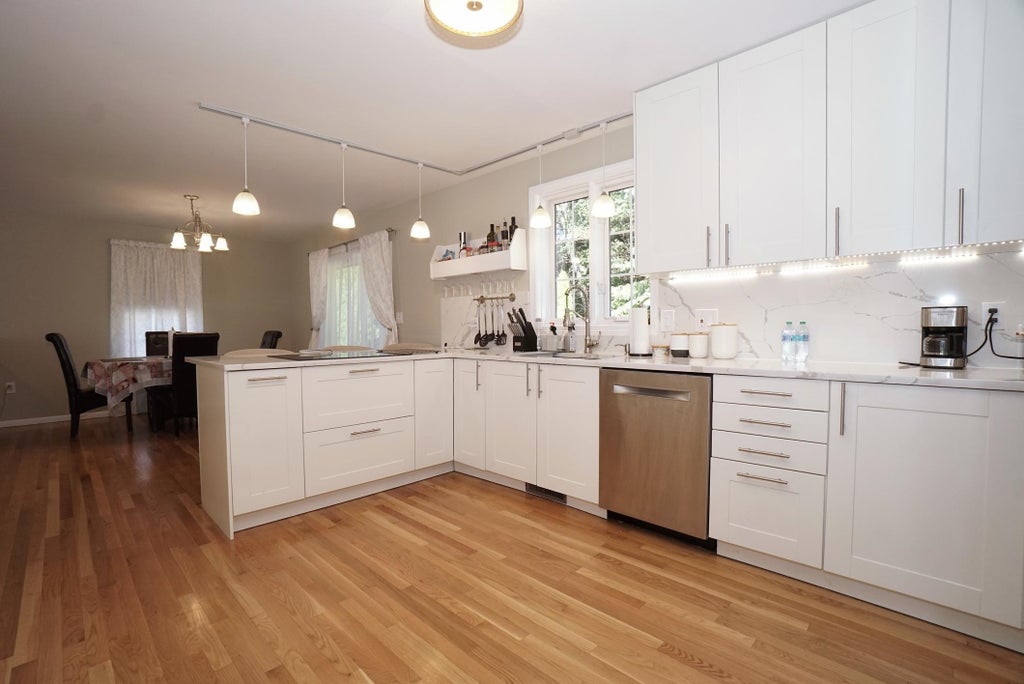 Photo of 30 Ellie Drive, Merrimack, NH 03054 (MLS # 5111099)