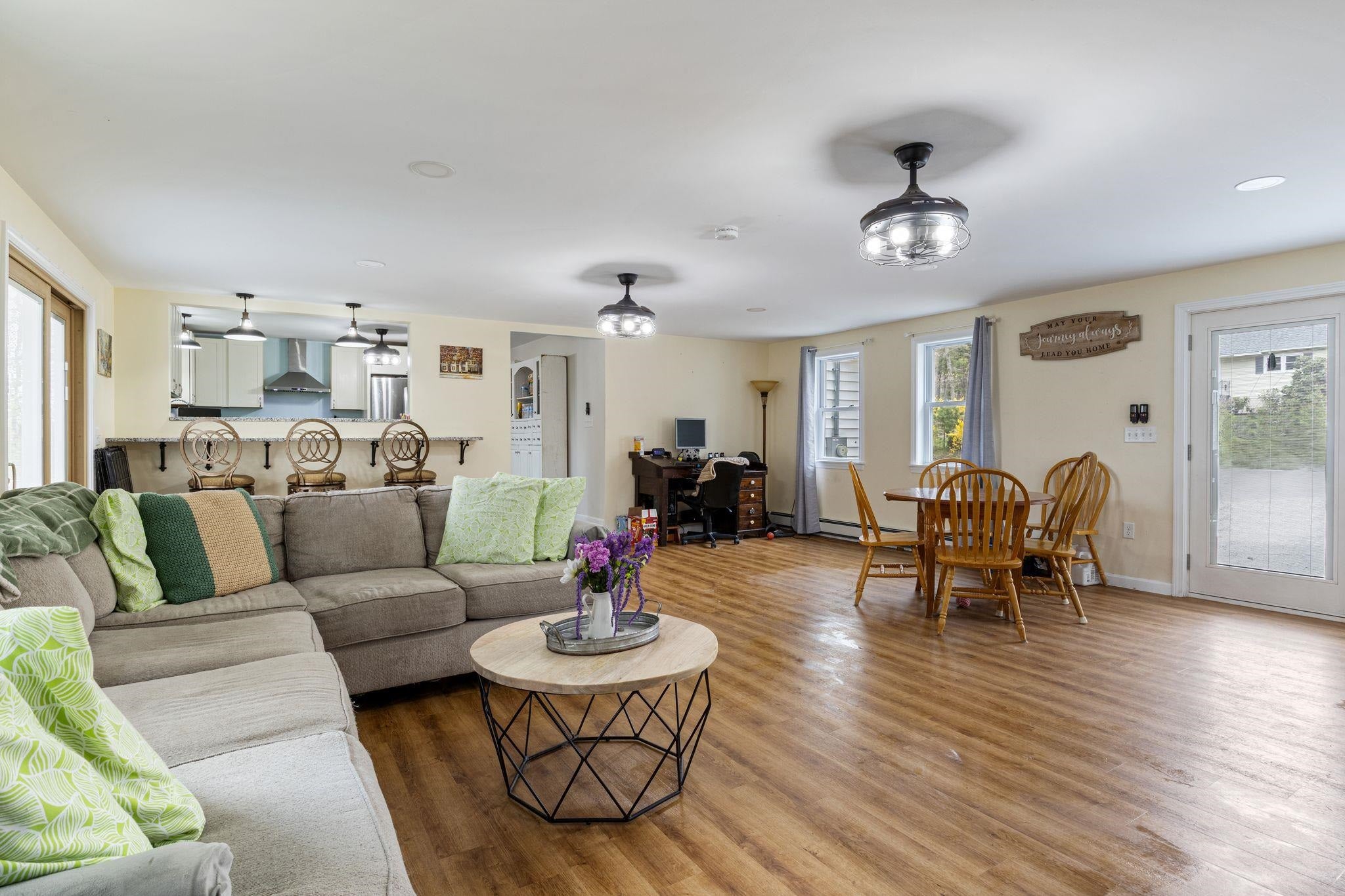 2 Marblehead Road