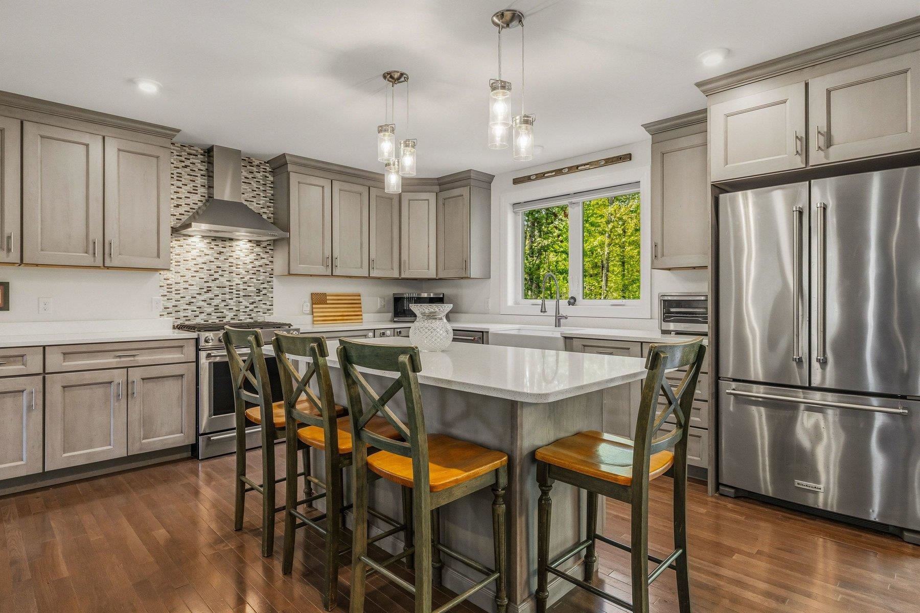 16 Bayview Drive