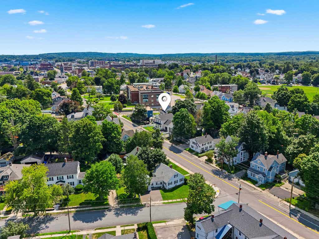 Photo of 16 Manchester Street, Nashua, NH 03064 (MLS # 5097528)