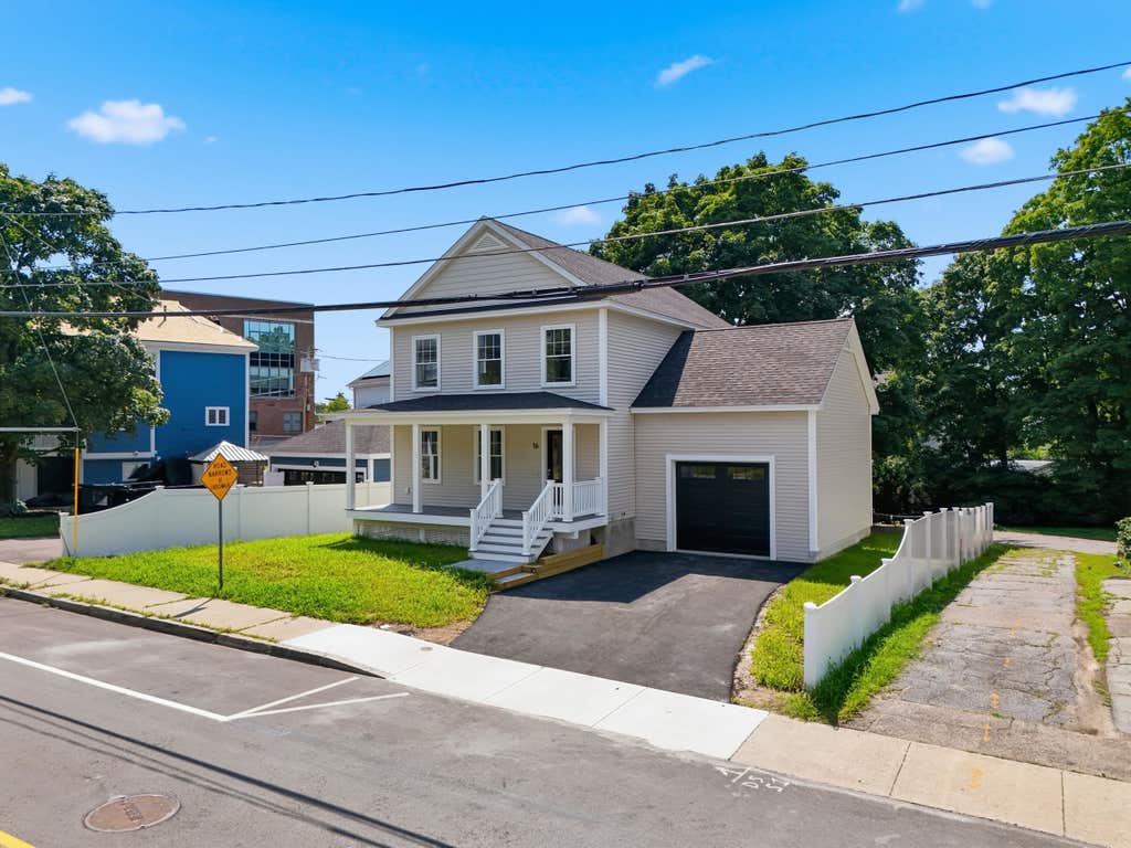 Photo of 16 Manchester Street, Nashua, NH 03064 (MLS # 5097528)