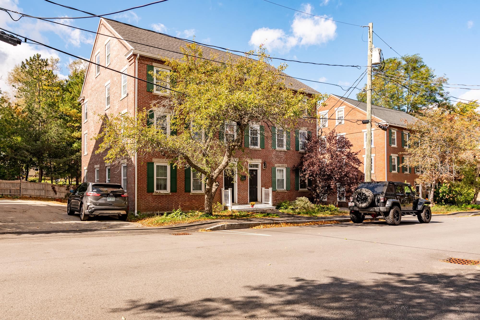 417-3 Second Street 3