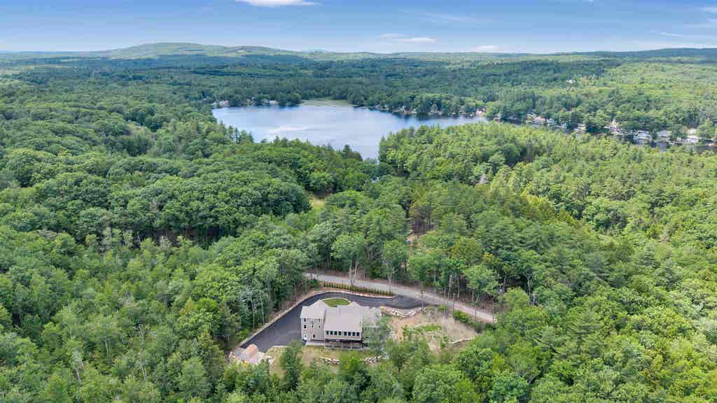 Photo of 67 Cooper Road, Barrington, NH 03825 (MLS # 5096025)