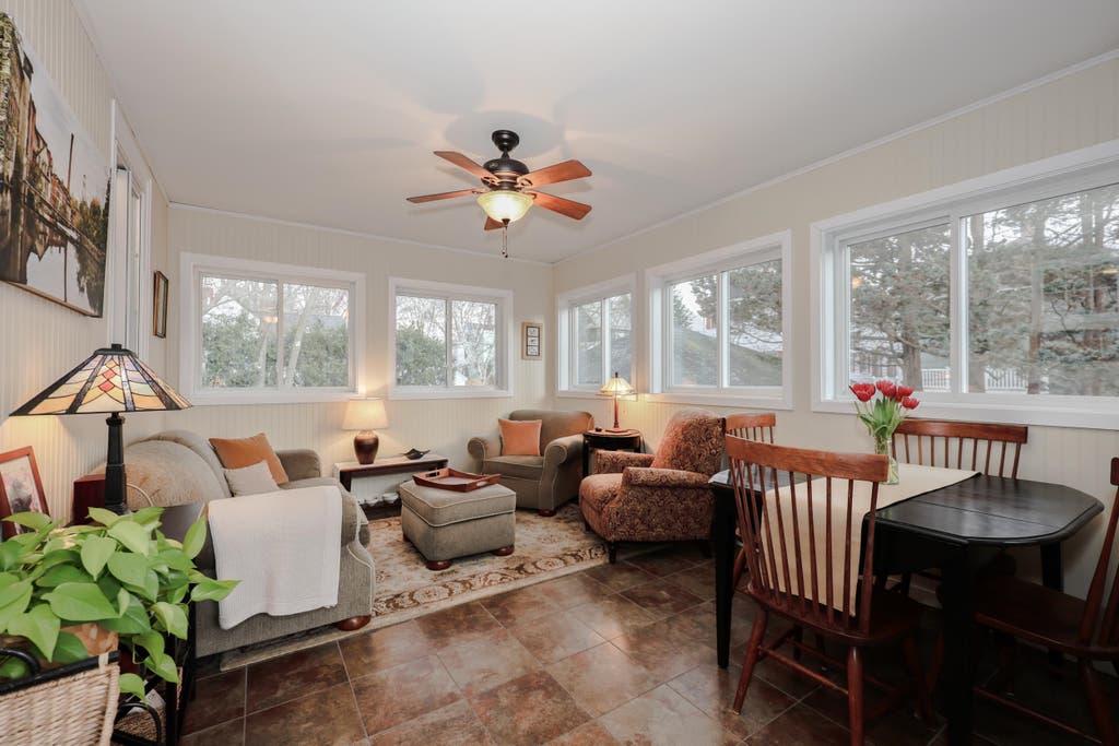 Photo of 749 Maple Street, Manchester, NH 03104 (MLS # 5101954)