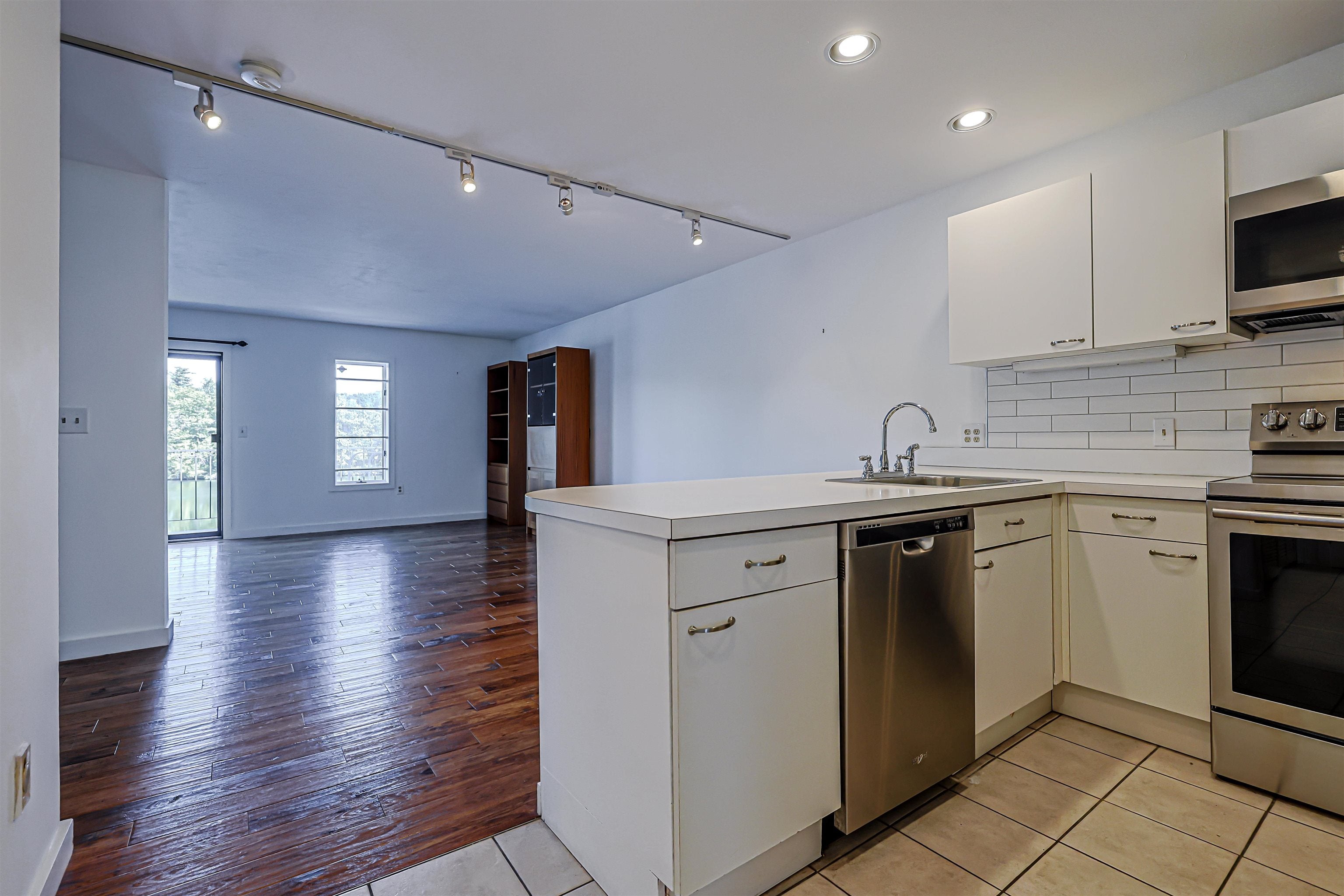 33 River Front Drive 7