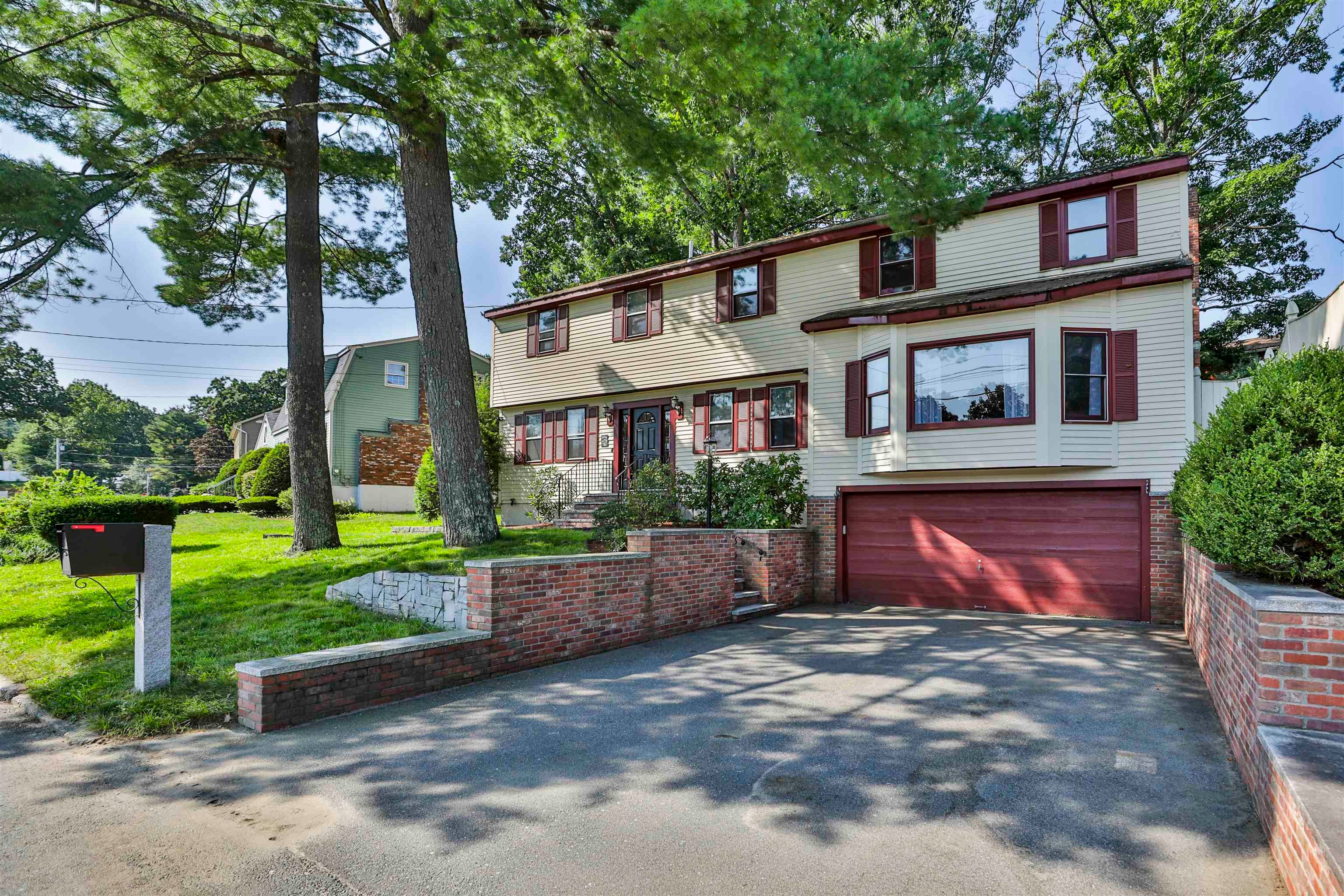 28 Danbury Road