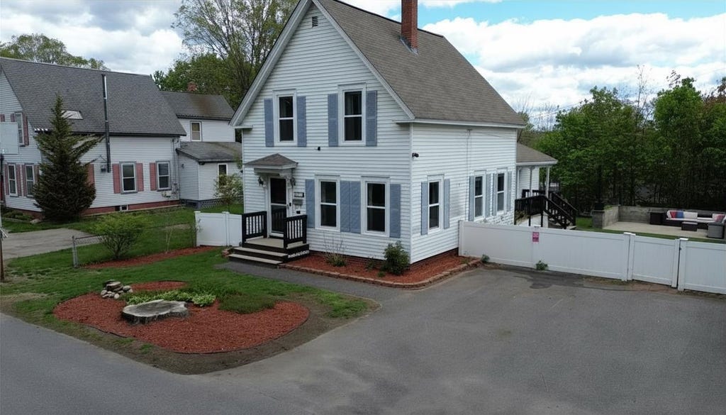 Photo of 19 High Street, Derry, NH 03038 (MLS # 5089029)