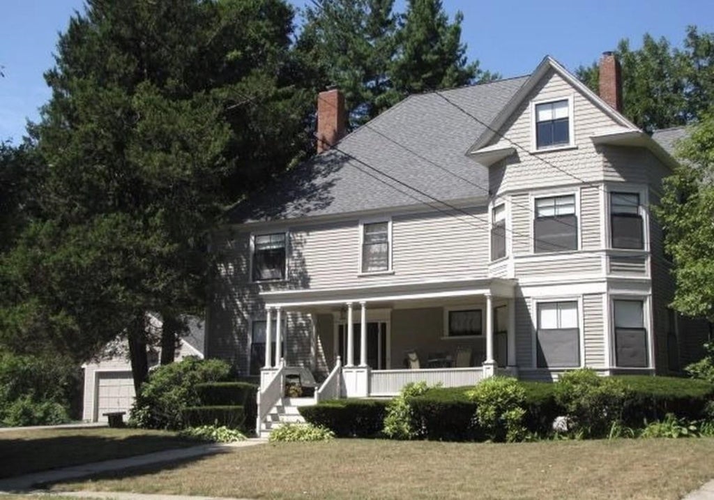 Photo of 4 Berkeley Street #2, Nashua, NH 03064 (MLS # 5108432)