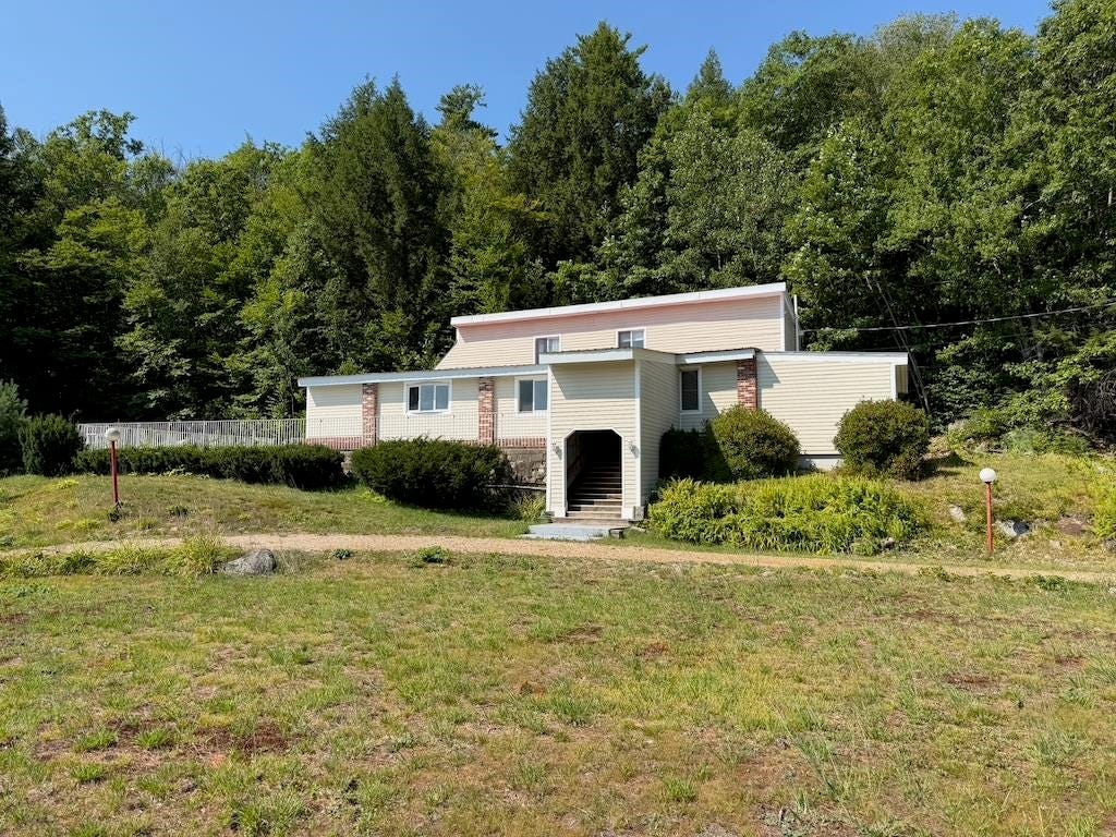 Photo of 626 White Mountain Highway, Tamworth, NH 03886 (MLS # 5103987)