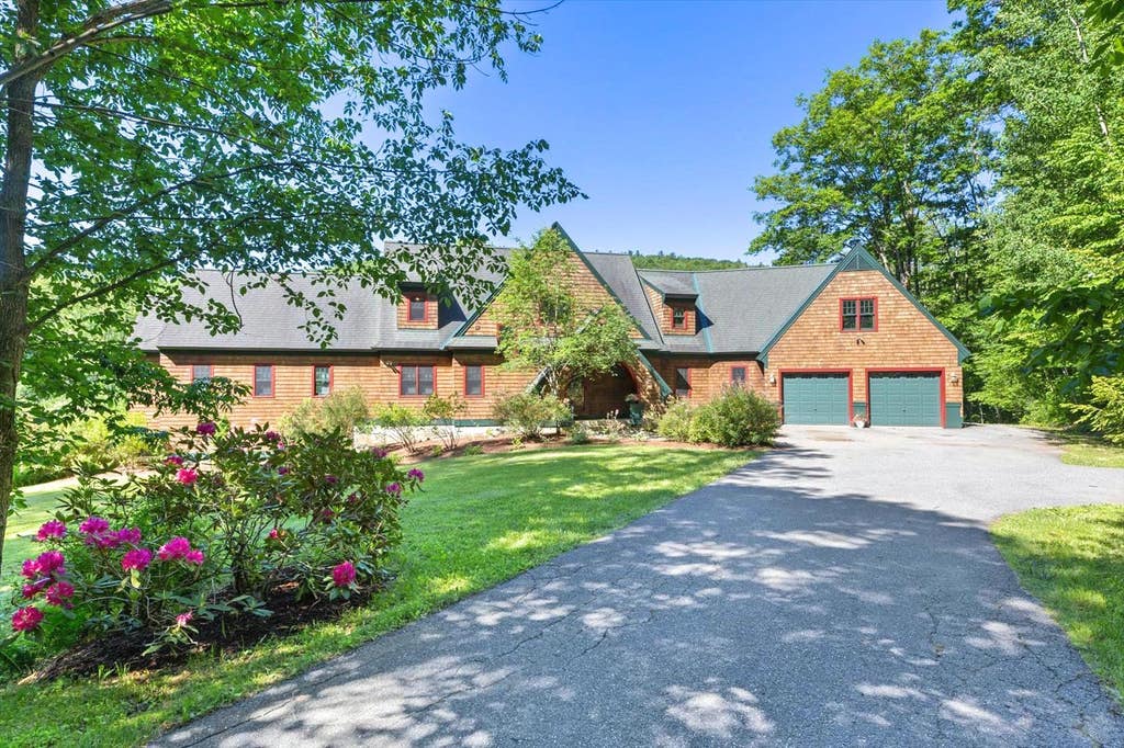 Photo of 662 Hurricane Road, Keene, NH 03431 (MLS # 5104167)