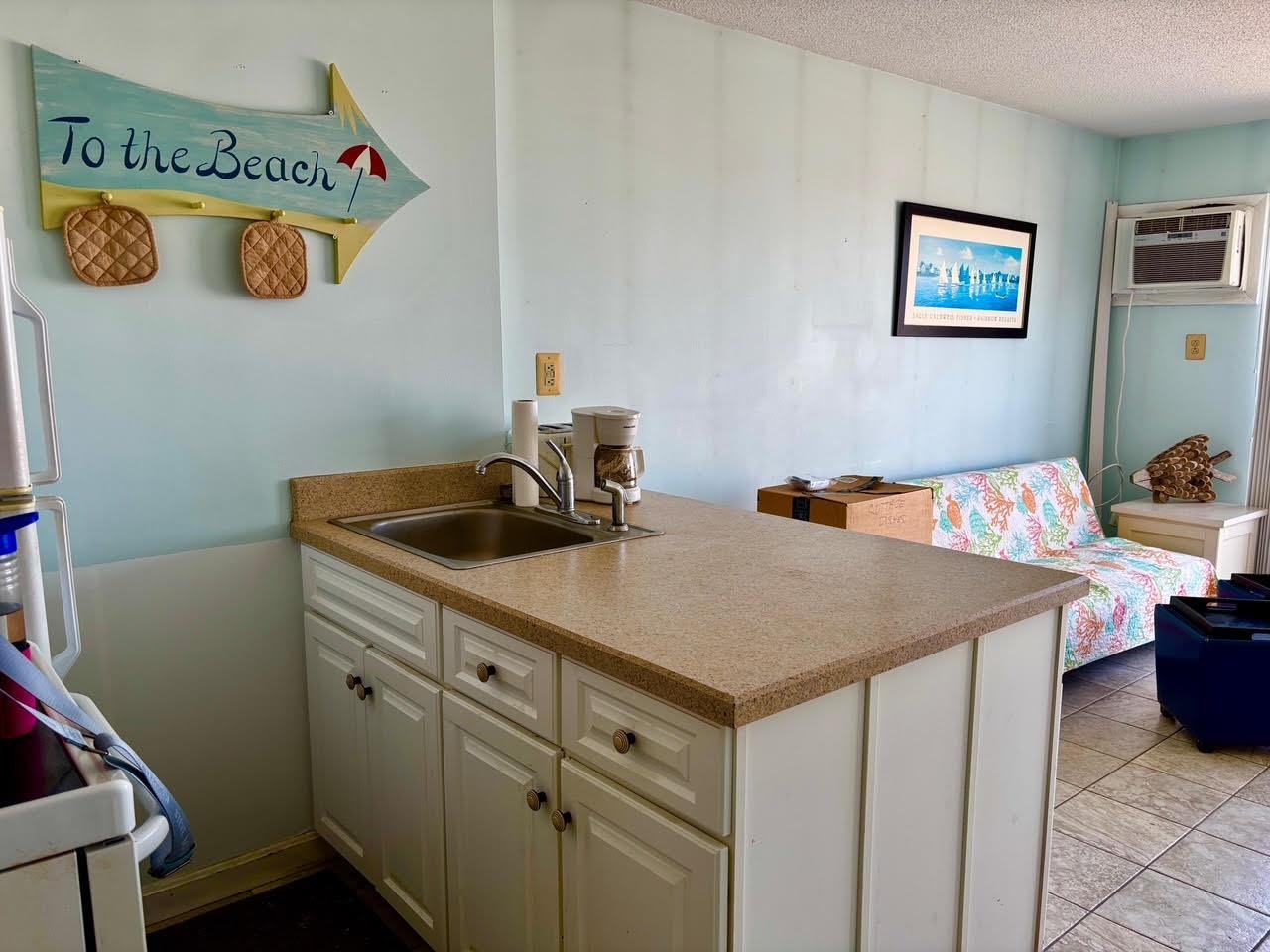 933 Ocean Boulevard 308