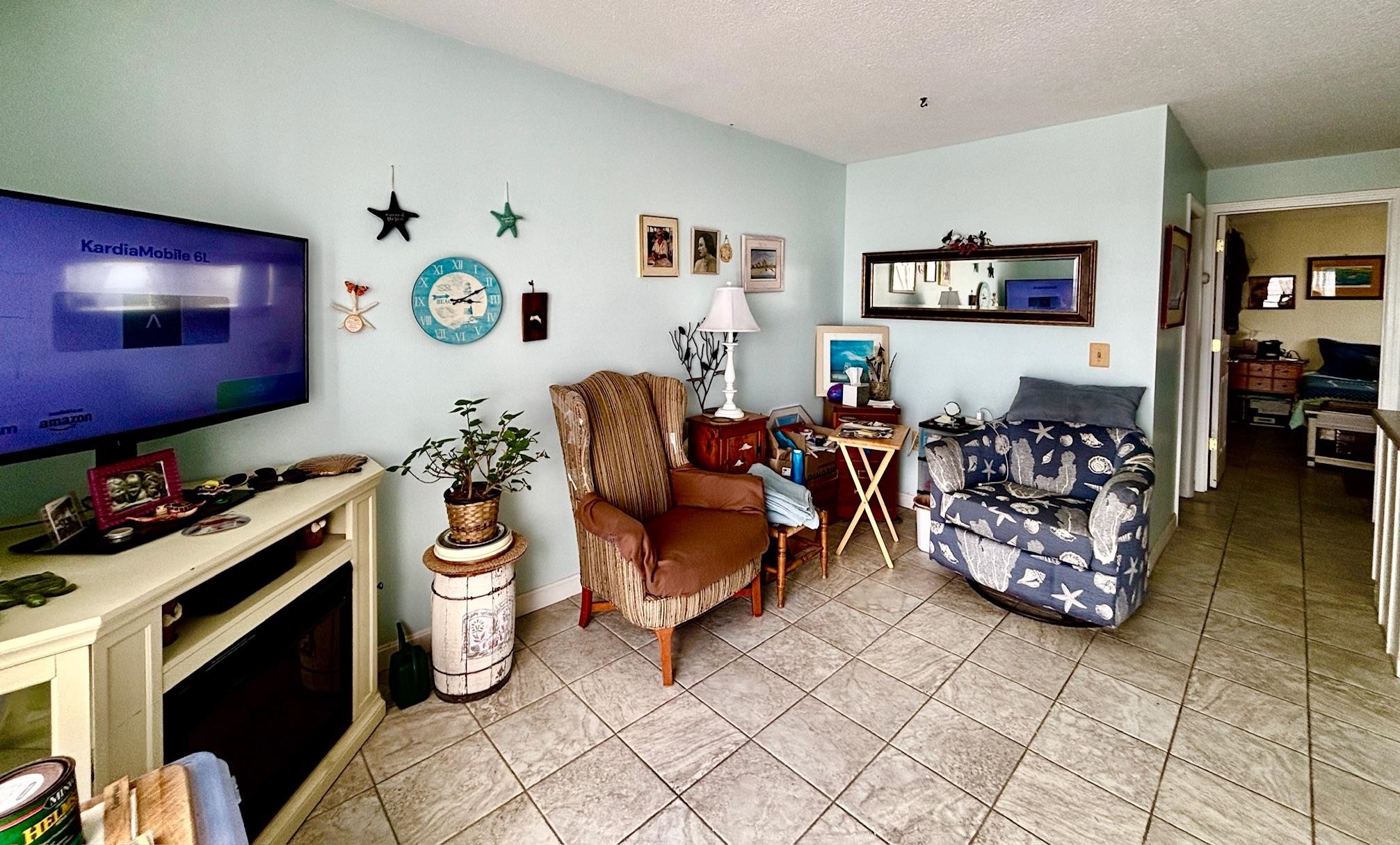 933 Ocean Boulevard 308